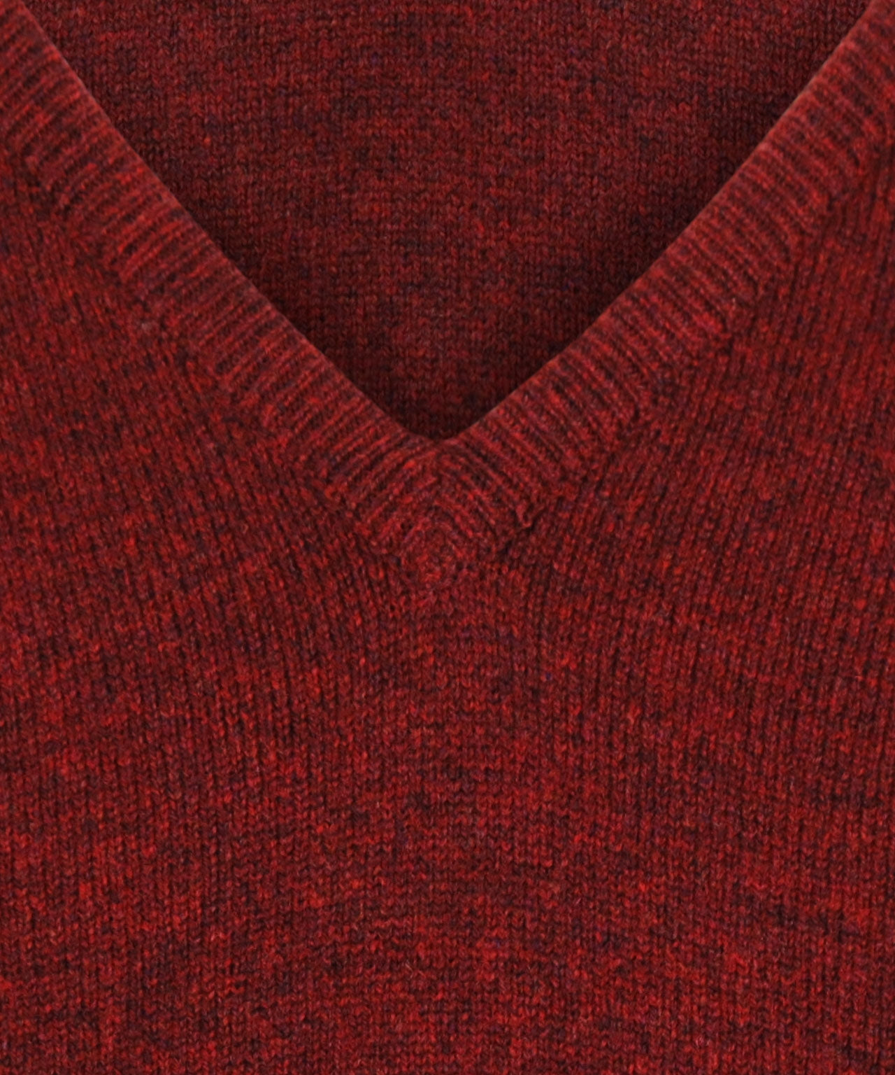 William Lockie V-Ausschnitt-Pullover aus Lammwolle | Roter Samt