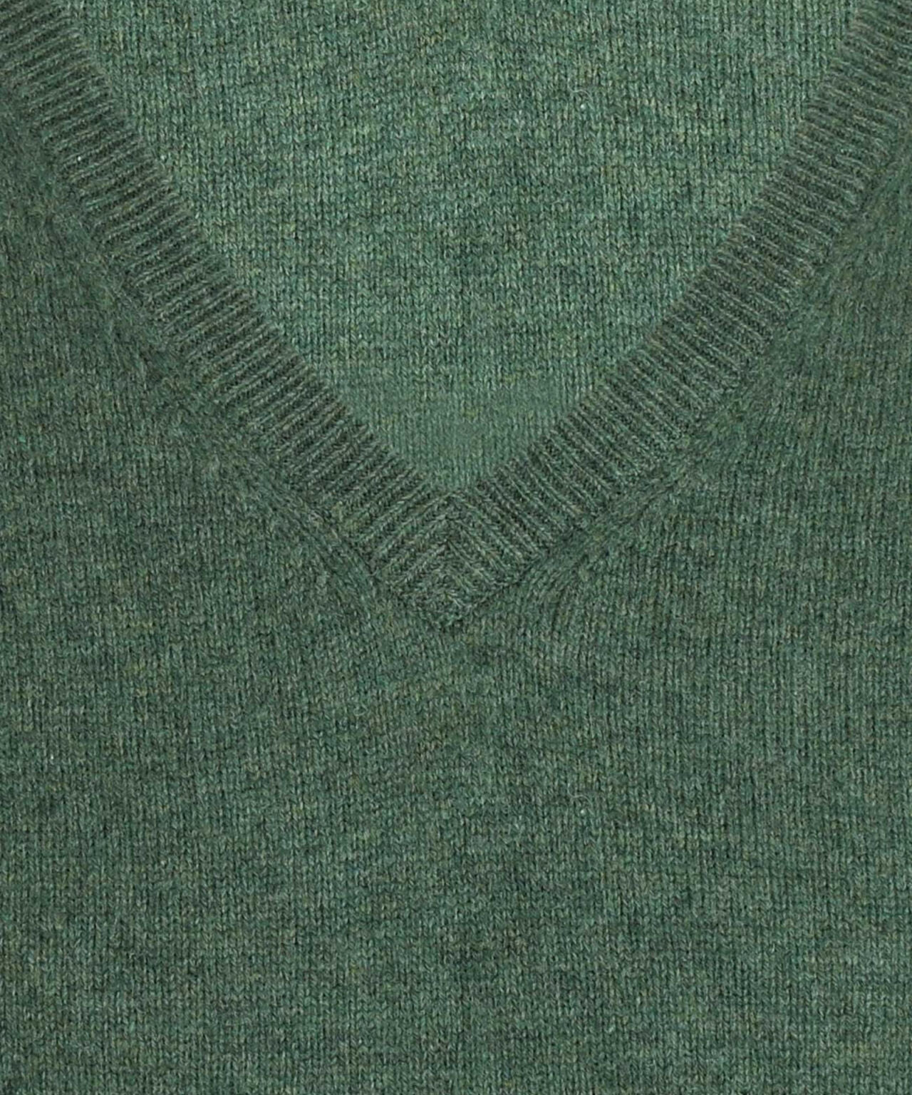 Classic Lambswool v-neck sweater | Green