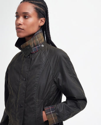 Barbour Classic Beadnell Wax Jacket Dames | Olive