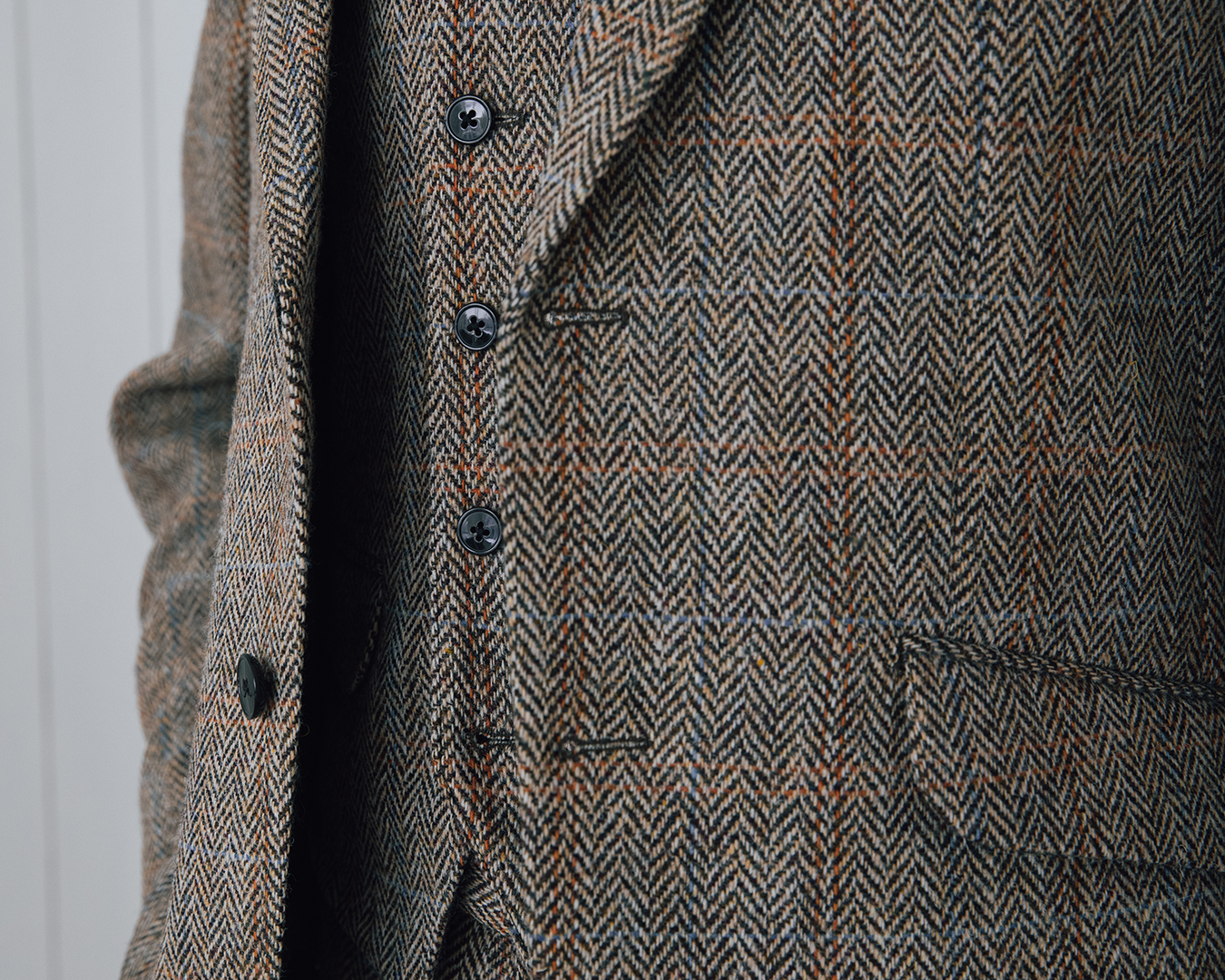 DRAAG EEN TWEED PAK ALS GENTLEMAN