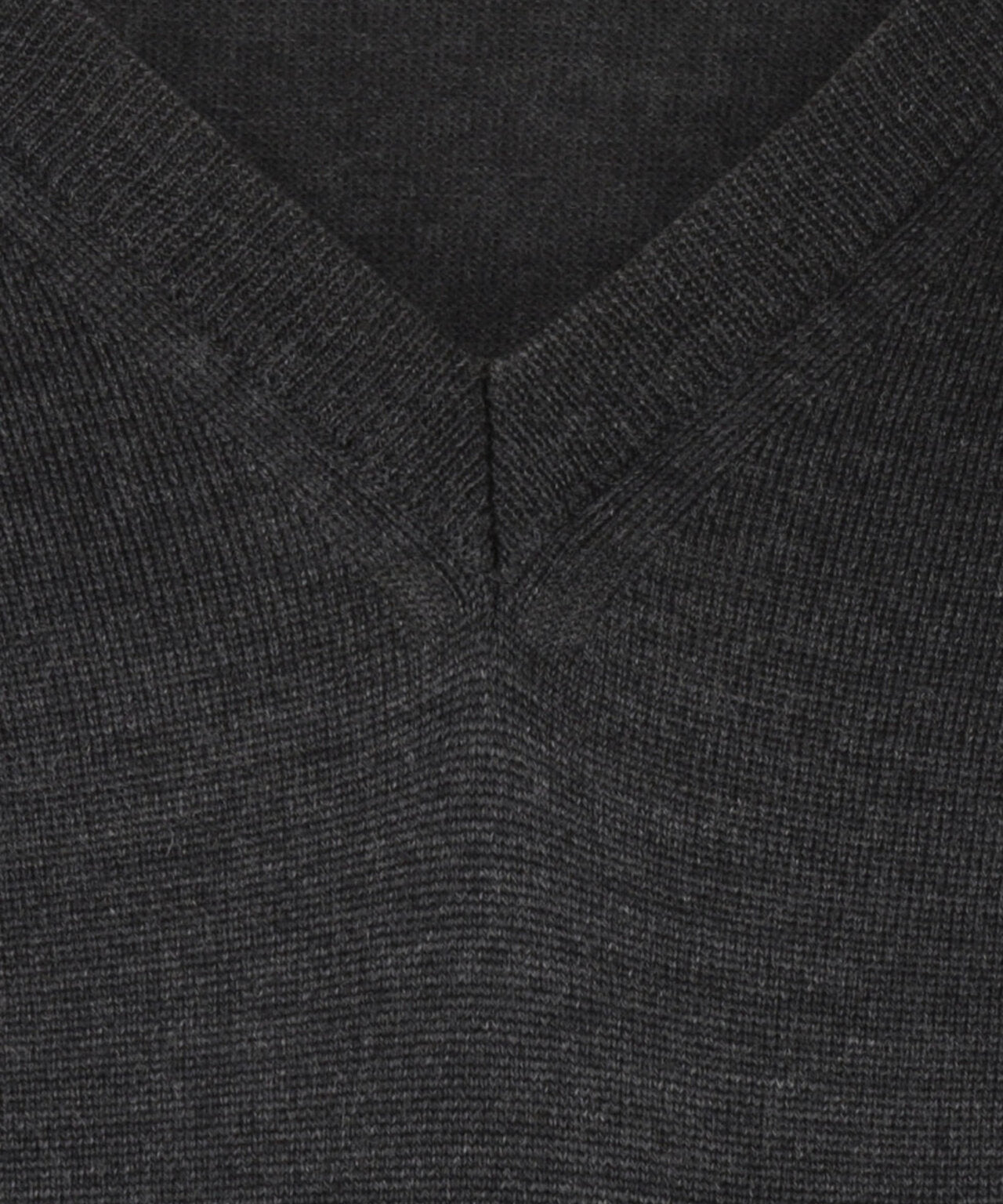 Merino V-Hals Pullover | Charcoal