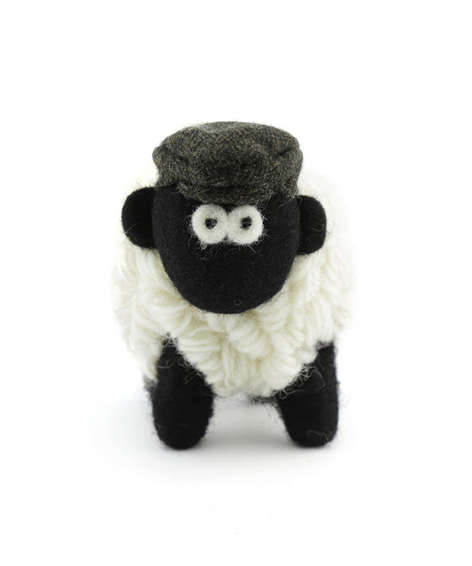 Knitted Sheep with Hat | Donker Groen